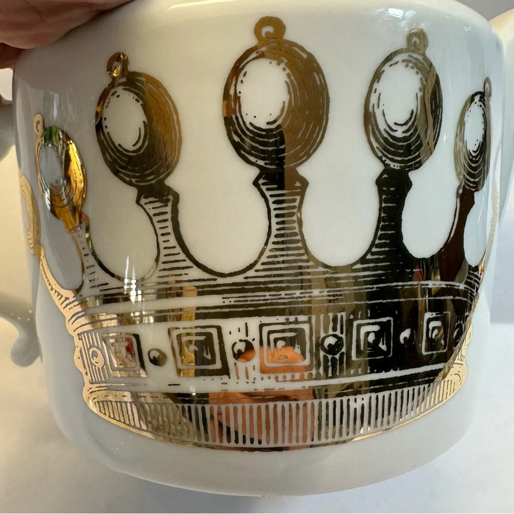 Rosanna Kings Road Redux Royal Gold Crown Porcelain Teapot + Lid Large 6 Cup